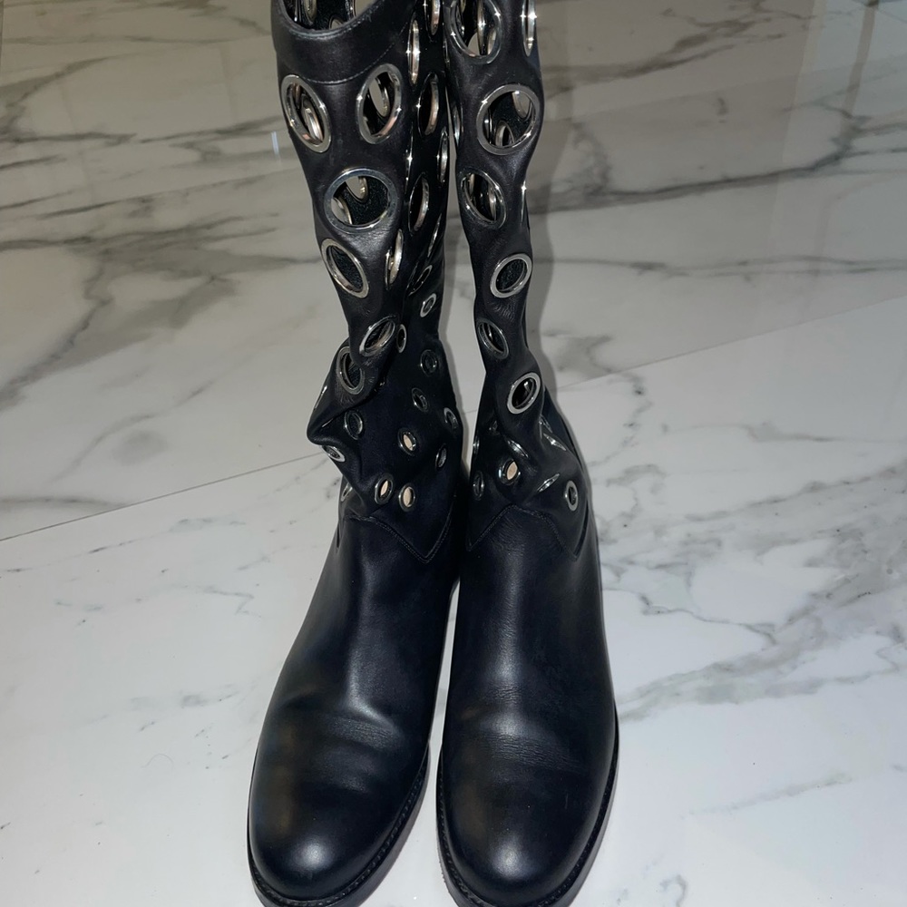 Christian louboutin leather boots size 38.5 - Picture 3 of 3